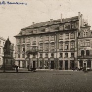 Kamarinu nams Rātslaukumā Rīgā 